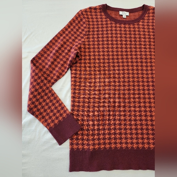 NWT Kim Rogers Women's Wine Houndstooth Crew Long Sleeve Pullover Sweater, sz MD - Picture 13 of 15